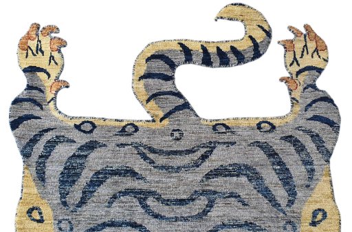 Backside of handmade New Farahan rug showing knot structure and weave density