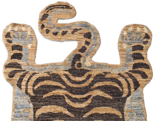 Backside of handmade New Farahan rug showing knot structure and weave density
