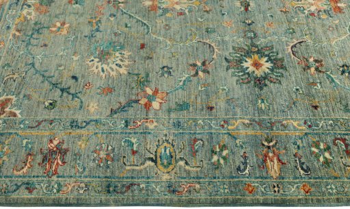Close-up detail of New Farahan rug from Pakistan showing Wool weave