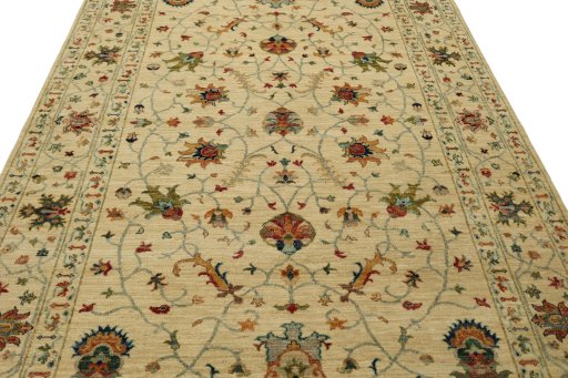 Central medallion detail of New Farahan rug from Pakistan