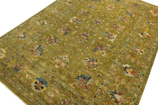 Backside of handmade New Farahan rug showing knot structure and weave density