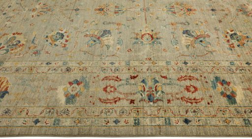 Close-up detail of New Farahan rug from Pakistan showing Wool weave