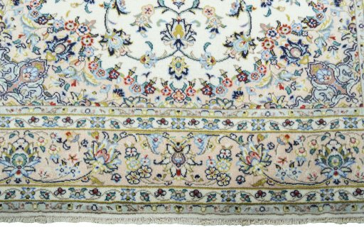 Full view of New Kashan rug from Iran / Persia, 232 × 155 cm in Beige tones