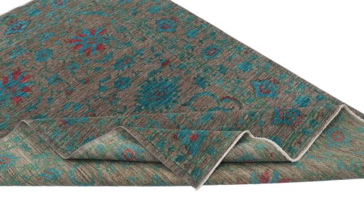 Central medallion detail of New Farahan rug from Pakistan