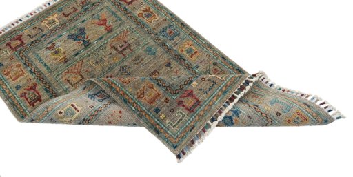 Central medallion detail of New Samarkand rug from Pakistan