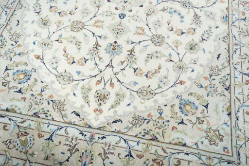 Close-up detail of New Kashan rug from Iran / Persia showing Wool weave