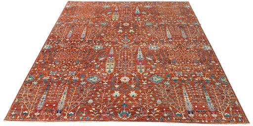 Corner detail of New Haj-jalili rug showing border pattern and Wool pile