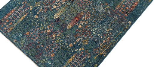 Backside of handmade New Haj-jalili rug showing knot structure and weave density