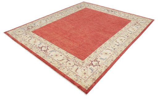 Close-up detail of New Farahan rug from Pakistan showing Wool weave