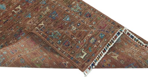 Central medallion detail of New Samarkand rug from Pakistan