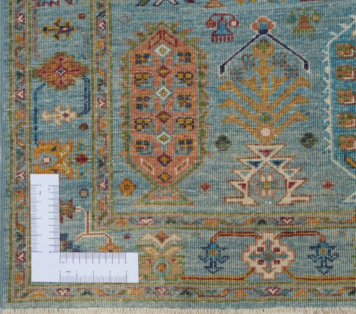 Corner detail of New Farahan rug showing border pattern and Wool pile
