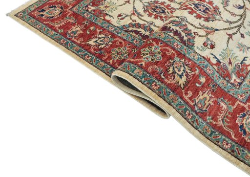 Close-up detail of New Farahan rug from Pakistan showing Wool weave