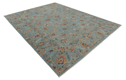 Corner detail of New Farahan rug showing border pattern and Wool pile