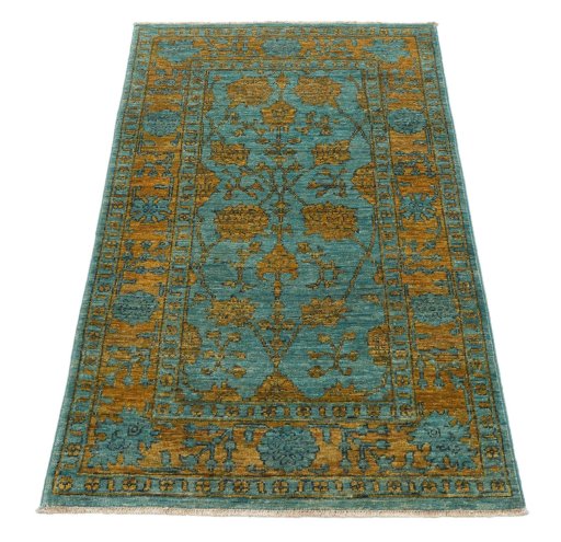 Surface texture of New Farahan rug with natural Wool and intricate pattern