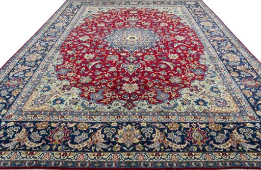 Surface texture of 2000s Najafabad rug with natural Wool and intricate pattern