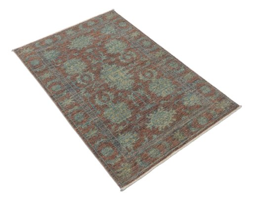 Corner detail of New Farahan rug showing border pattern and Wool pile