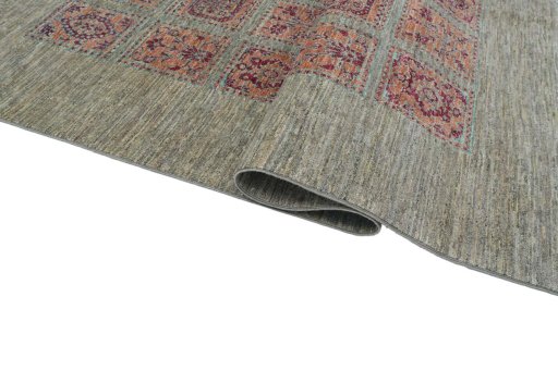 Close-up detail of New Farahan rug from Pakistan showing Wool weave