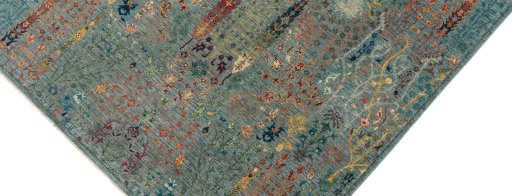 Backside of handmade New Haj-jalili rug showing knot structure and weave density