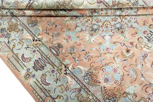 Close-up detail of 2000s Tabriz 50/60/70 Raj rug from Iran / Persia showing Cork weave