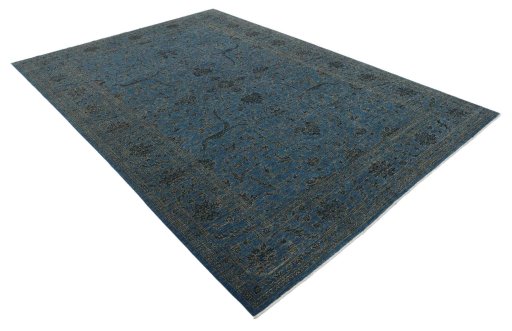 Corner detail of New Farahan rug showing border pattern and Wool pile