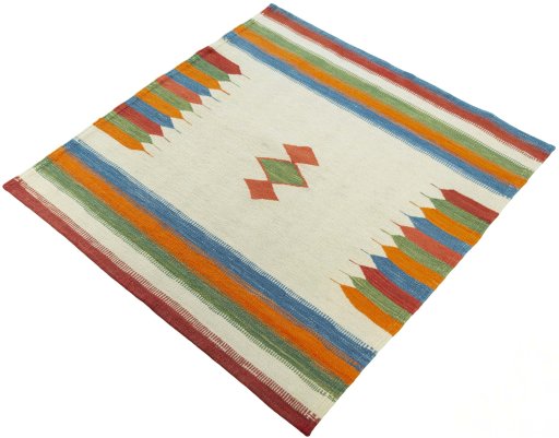 Corner detail of New Kilim Sofre rug showing border pattern and Wool pile