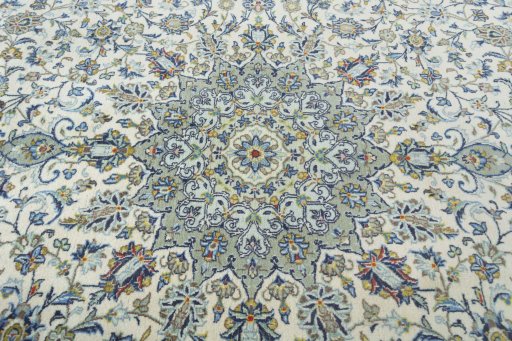 Central medallion detail of New Kashan rug from Iran / Persia