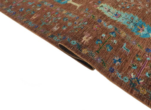 Close-up detail of New Farahan rug from Pakistan showing Wool weave