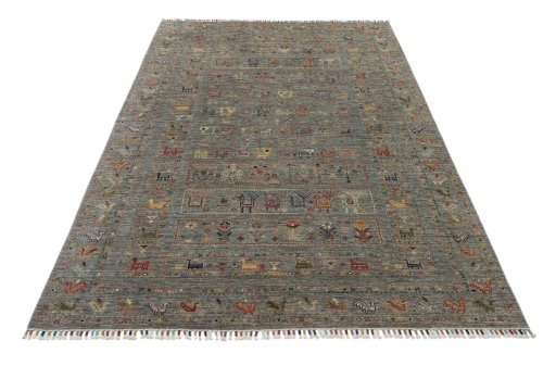 Surface texture of New Samarkand rug with natural Wool and intricate pattern