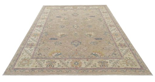 Surface texture of New Farahan rug with natural Wool and intricate pattern