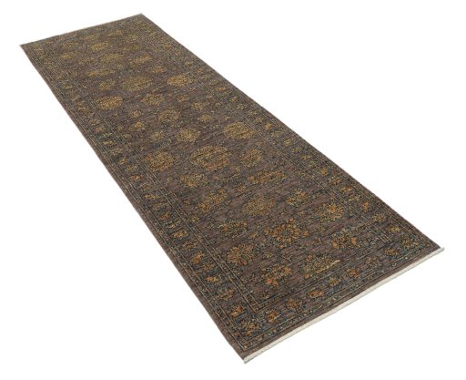 Corner detail of New Farahan rug showing border pattern and Wool pile
