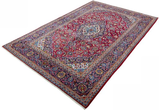 Corner detail of New Kashan rug showing border pattern and Wool pile