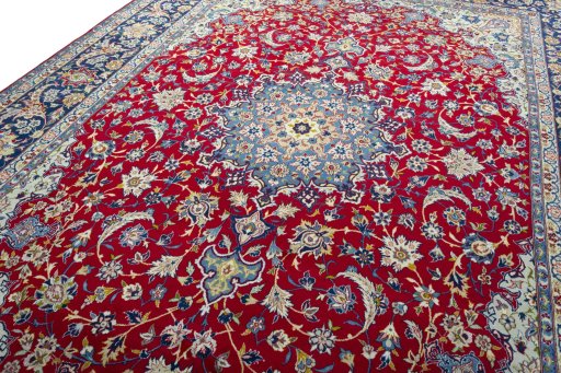 Backside of handmade 2000s Najafabad rug showing knot structure and weave density