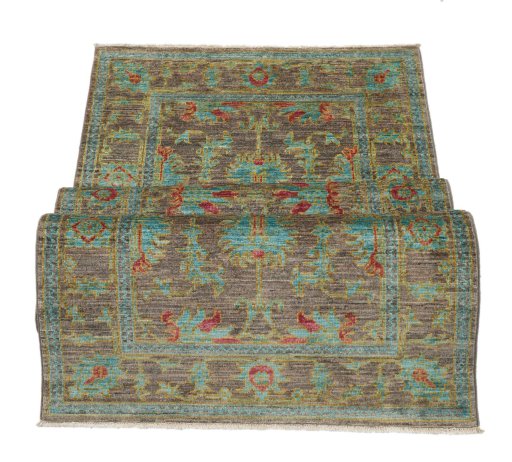 Central medallion detail of New Farahan rug from Pakistan