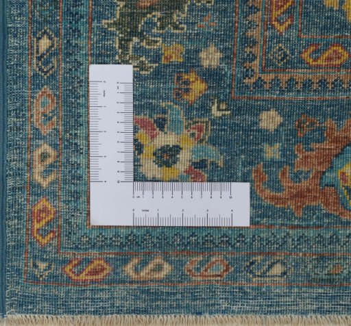 Corner detail of New Farahan rug showing border pattern and Wool pile