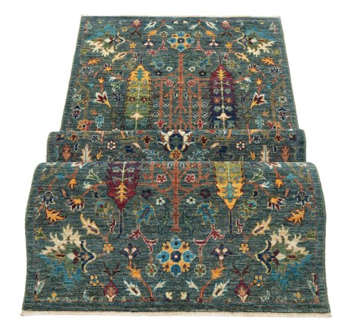 Central medallion detail of New Haj-jalili rug from Pakistan