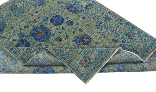 Central medallion detail of New Farahan rug from Pakistan
