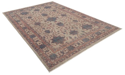 Corner detail of New Farahan rug showing border pattern and Wool pile