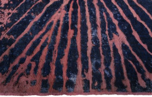Central medallion detail of 1970s Vintage rug from Pakistan