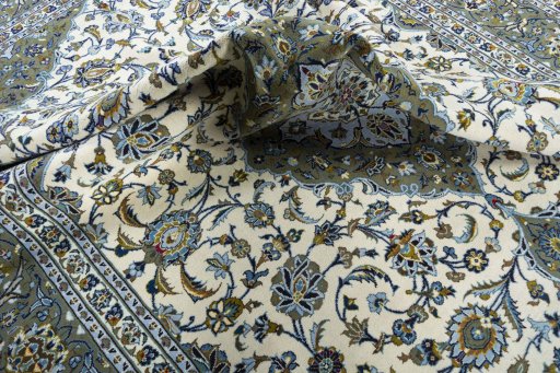 Surface texture of 2000s Kashan rug with natural Wool and intricate pattern