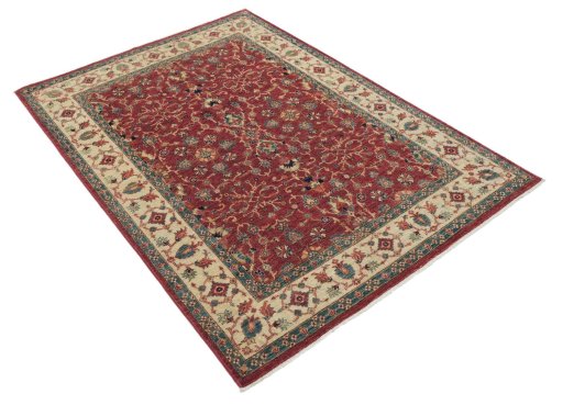 Corner detail of New Farahan rug showing border pattern and Wool pile