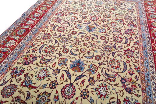 Backside of handmade 1970s Kashan rug showing knot structure and weave density