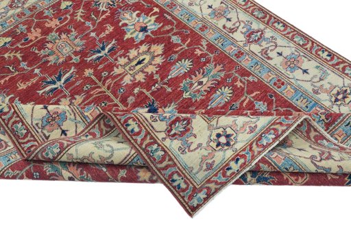 Central medallion detail of New Farahan rug from Pakistan