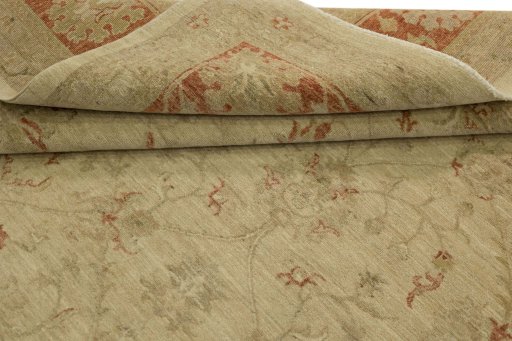 Close-up detail of New Farahan rug from Pakistan showing Cotton weave