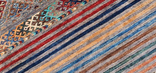 Central medallion detail of New Samarkand rug from Pakistan