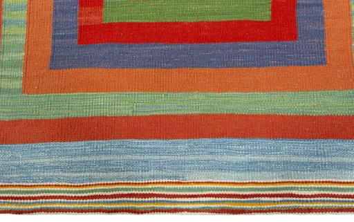 Central medallion detail of New Kilim Sofre rug from Turkey