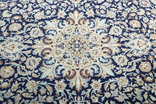 Central medallion detail of 2000s Nain rug from Iran / Persia