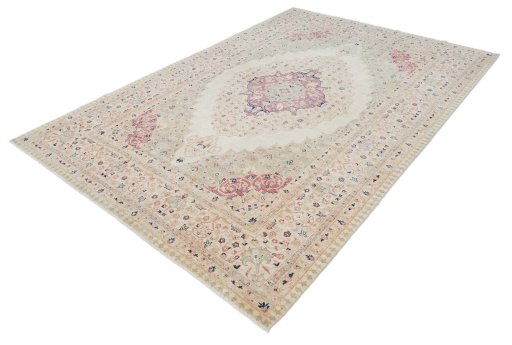 Close-up detail of New Farahan rug from Pakistan showing Wool weave