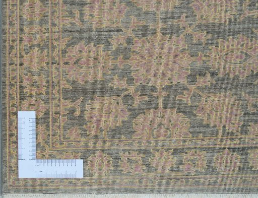 Corner detail of New Farahan rug showing border pattern and Wool pile