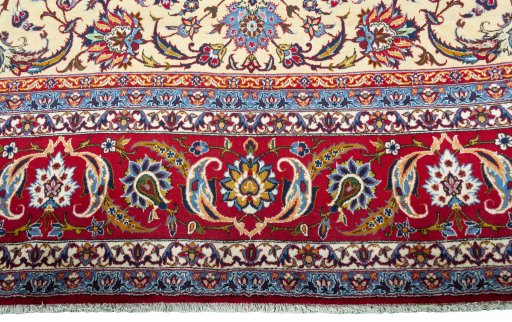 Full view of 1970s Kashan rug from Iran / Persia, 428 × 266 cm in Beige tones