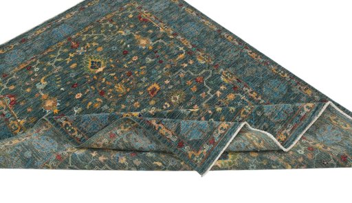 Central medallion detail of New Farahan rug from Pakistan